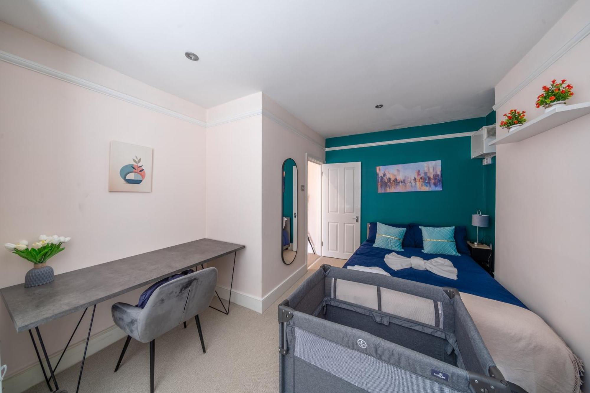Beautiful 2 Bedroom With Private Garden In Wimbledon - Minutes From Central 伦敦 外观 照片