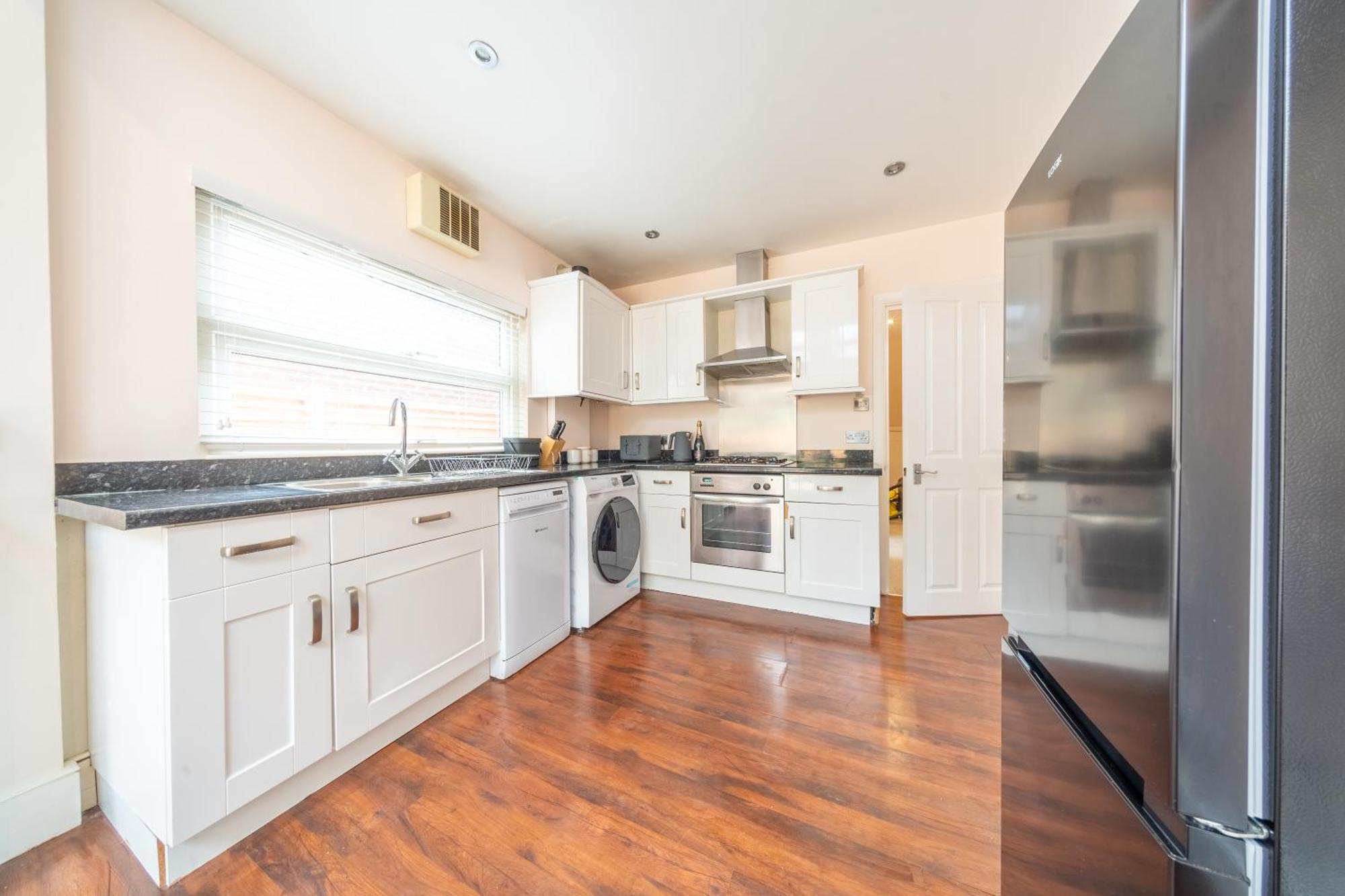 Beautiful 2 Bedroom With Private Garden In Wimbledon - Minutes From Central 伦敦 外观 照片
